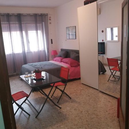 Apartament Silvy Trastevere Рим Екстериор снимка